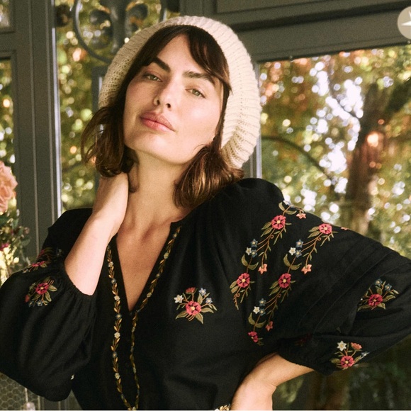 Worn once. In great condition - Picture 3 of 7